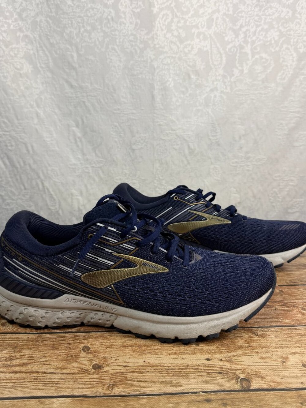 Brooks Adrenaline GTS 19 Men's Size 13 Navy Blue Gold Running Shoes Sneakers